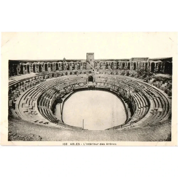 American Vintage Other - 103 ARLES L'Intérieur des Arènes France Postcard
